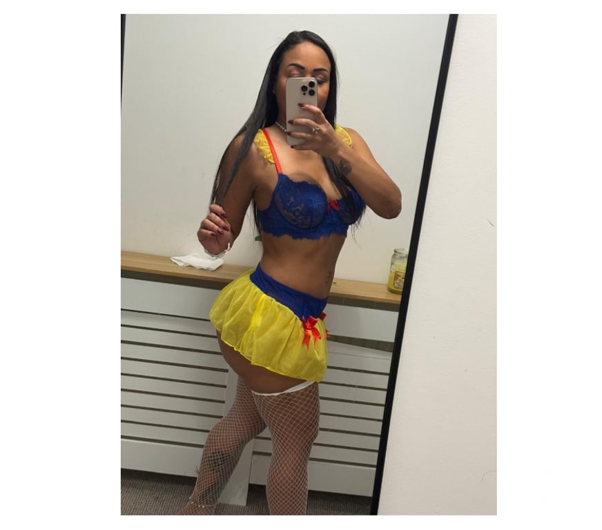Escorts South West London Sutton - Photos for Hana New and real girl new in town Party