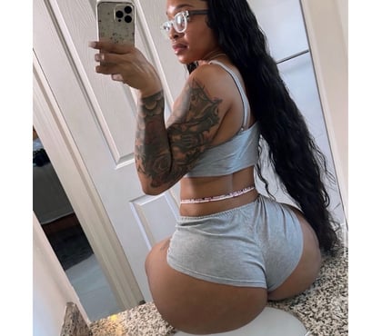 Escorts Ashford Business Park Ashford - Photos for CHOCOLATE 🍫 JADISHAA AFRO