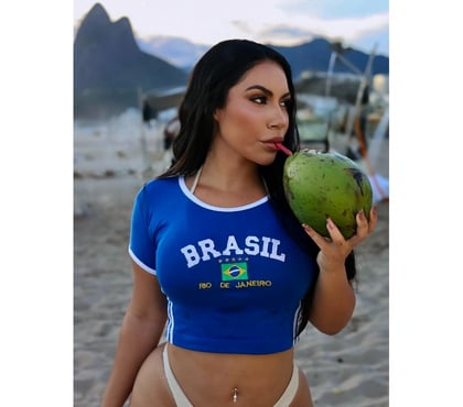 Photos for Discover the unforgettable! 🔞Mell🔞 😈 HARROW HA2