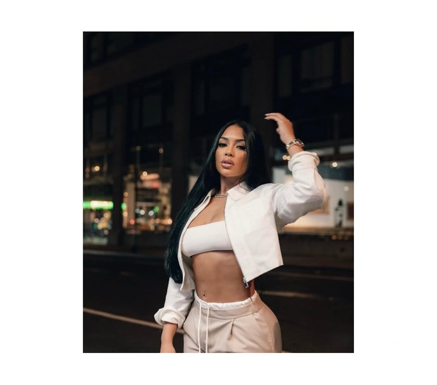 Escorts East London Whitechapel - East London - Photos for MAY BRAZILIAN HOT