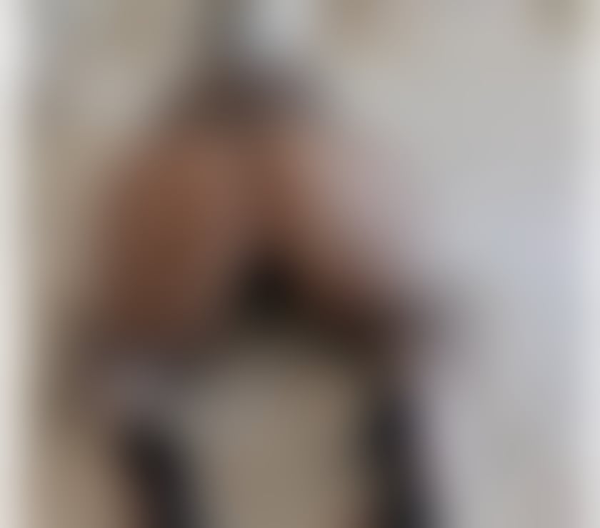 Escorts West Yorkshire Bradford - Photos for Hi guys, I’m Andreea new in town 💋