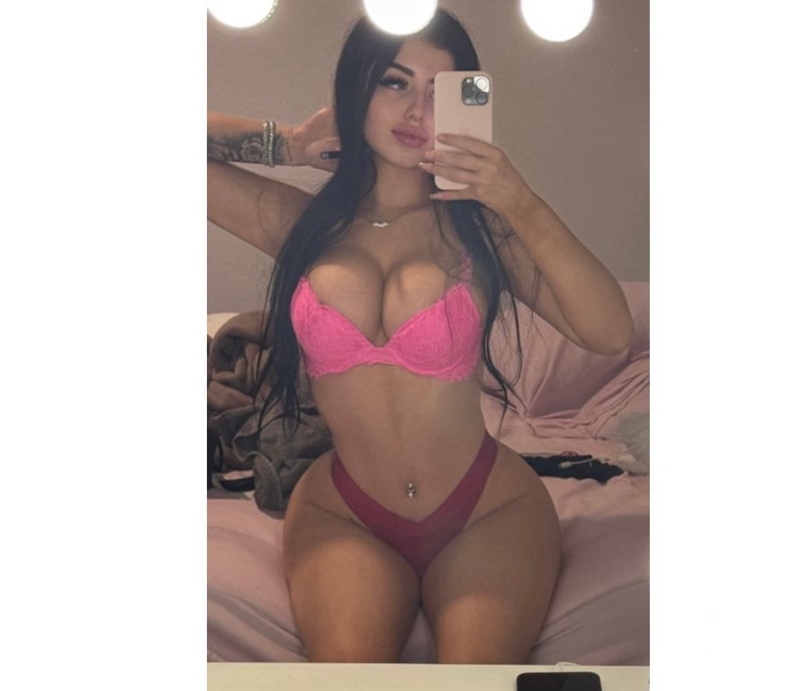 Escorts Warwickshire Warwick - Photos for SURREAL SUZY🔥PARTY BRAZILIAN😈THE BEST OWO