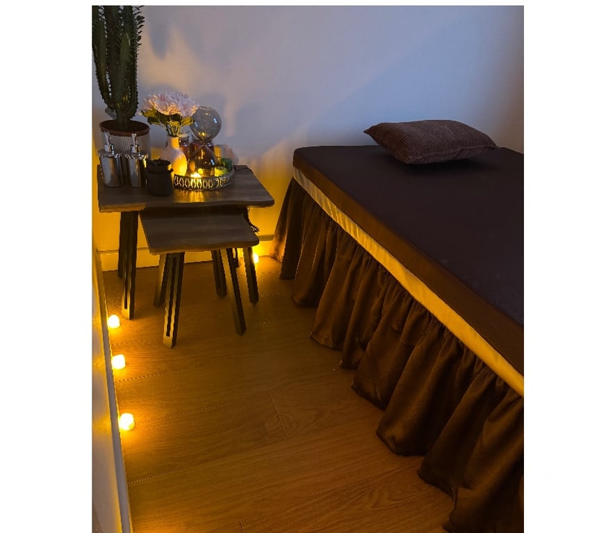 Full body massage Greater Manchester Salford - Photos for THAI HOT oil Massage service in city centre