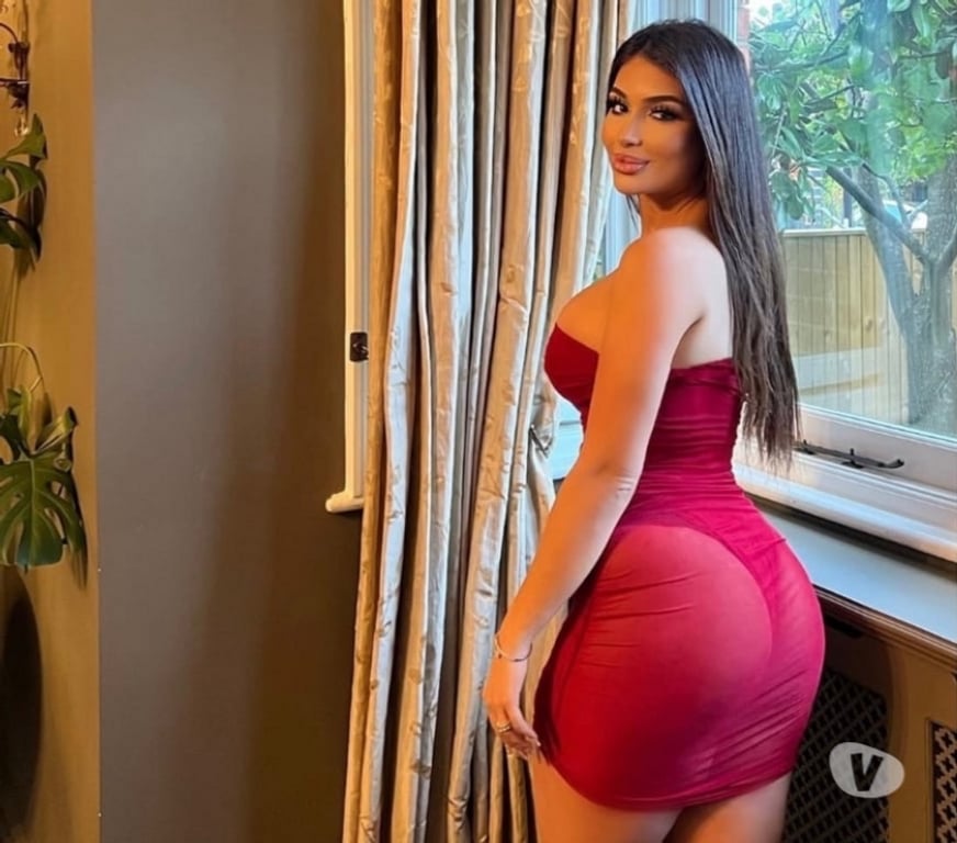 Escorts Buckinghamshire Aylesbury - Buckinghamshire - Photos for LAURA♥️PARTY♥️GFE♥️BACK IN AYLESBURY♥️🥰