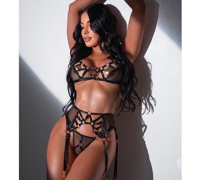 Escort Uxbridge Hillingdon - Photos for 💦 🍑🫦HOT CURVY PARTY-GIRL🥂STRAPON TOYS🍭