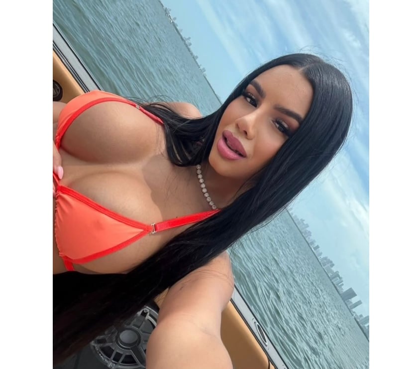 Escorts Peterborough City Centre Peterborough - Photos for Gabi💖🍭New in town🇧🇷Party girl🥂