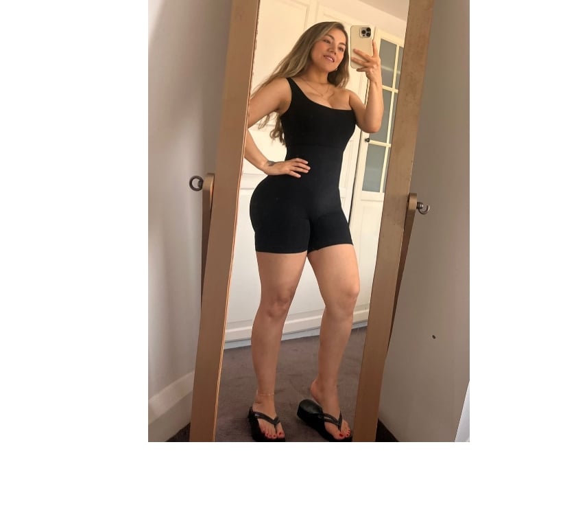 Escorts Buckinghamshire High Wycombe - Buckinghamshire - Photos for Laura naughty Colombian milf 😍 !