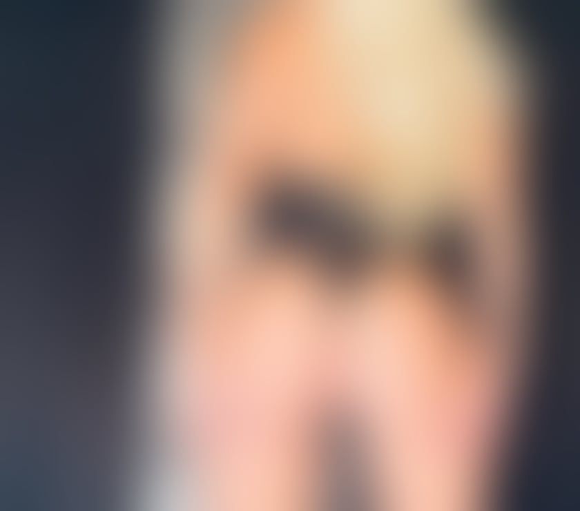 Escorts East London Havering - Photos for PARTY BLONDE MILF IN ROMFORD ❣️