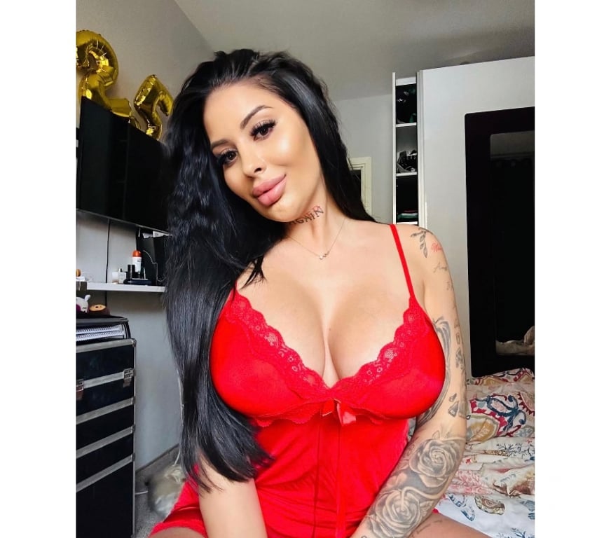 Escorts Kent Maidstone - Photos for 🍒Kelly🆕 in town 🪩 🔝HOTTEST🔝SLIM🔞Party📌