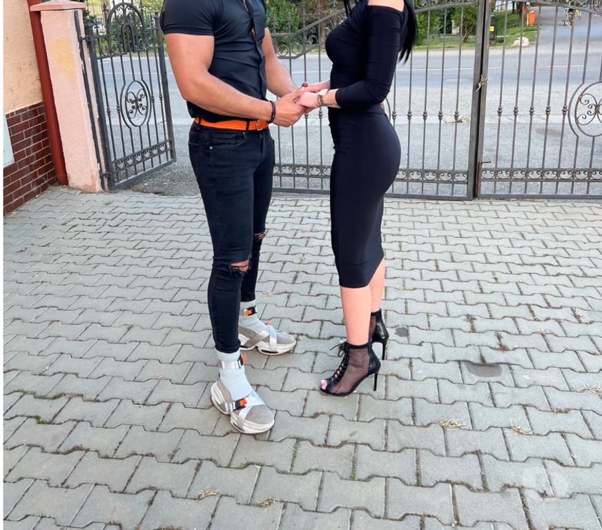 Escorts Warrington Warrington Town Centre - Warrington - Photos for New swinger bi couple MF !! Hi class services