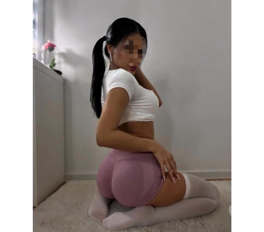 Escorts Worcestershire Worcester - Photos for Emma, outcall only, genuine classy, party 💟playful