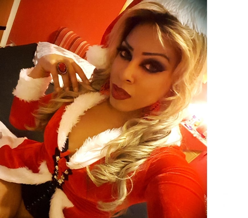 Trans Escorts Buckinghamshire Milton Keynes - Photos for LAURA SHEMAL SEXY, HOT and DOMINATRIX