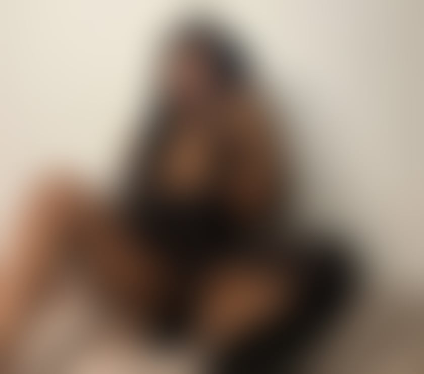 Sexy Chanel ♥️ NEW in Town ♥️PARTY 🥳