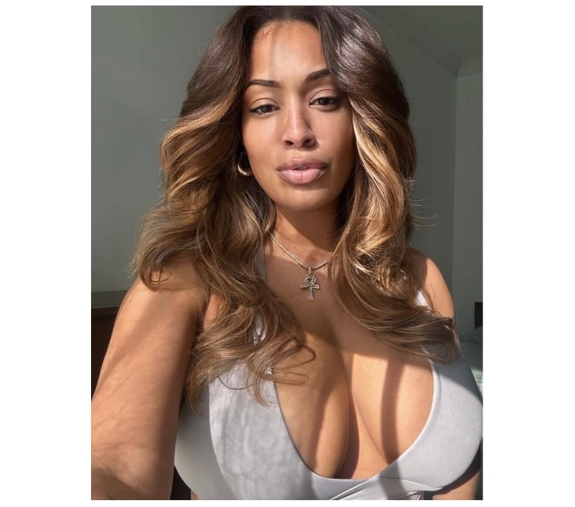 Escort Birmingham New Street Birmingham - Photos for ASHLEY 💛💚 NEW PARTY GIRL IN TOWN 💛🥳😈