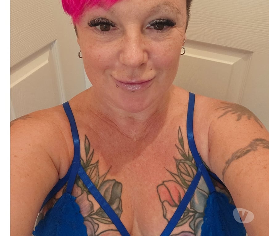 Escorts Glasgow Glasgow City Centre - Glasgow - Photos for Alternative Looking 51yr old tattooed gfe dfk owo