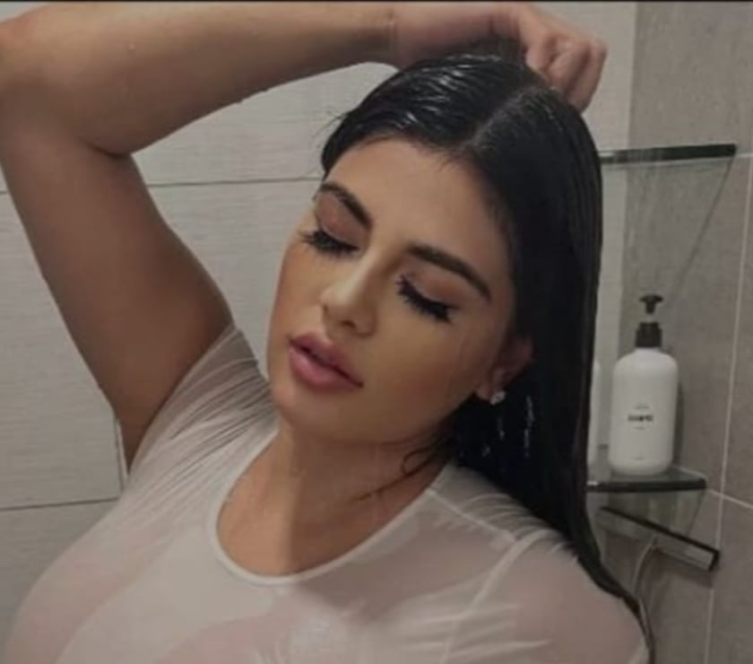Escorts Chertsey Runnymede - Photos for New Sweet In Town, I like party and Fun!