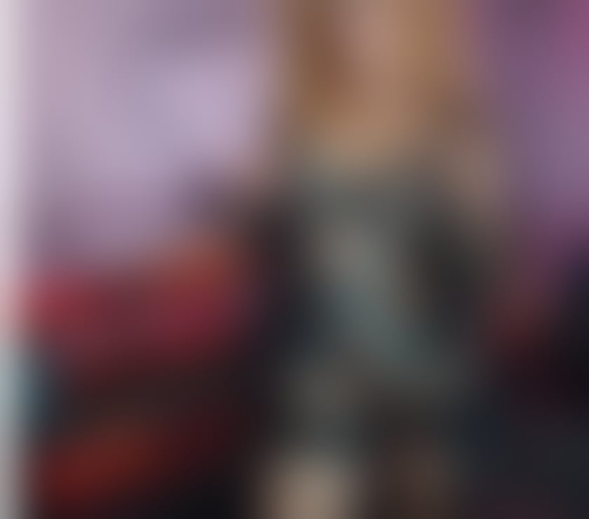 Escort Western Docks Southampton - Photos for High Class Escort and Mistress Sensi Red