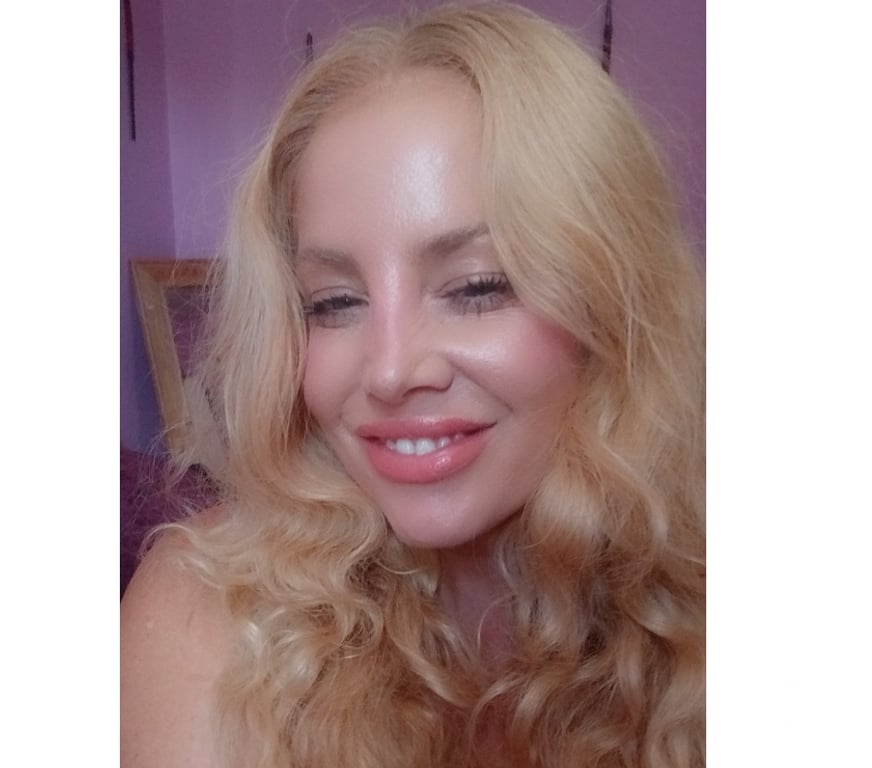 Escorts Hampshire Southampton - Photos for ESCORT, MISTRESS & MASSAGE= SENSI RED_ENGLISH 07940517339