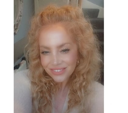 Escort Western Docks Southampton - Photos for High Class Escort and Mistress SENSI RED_ENGLISH MILF