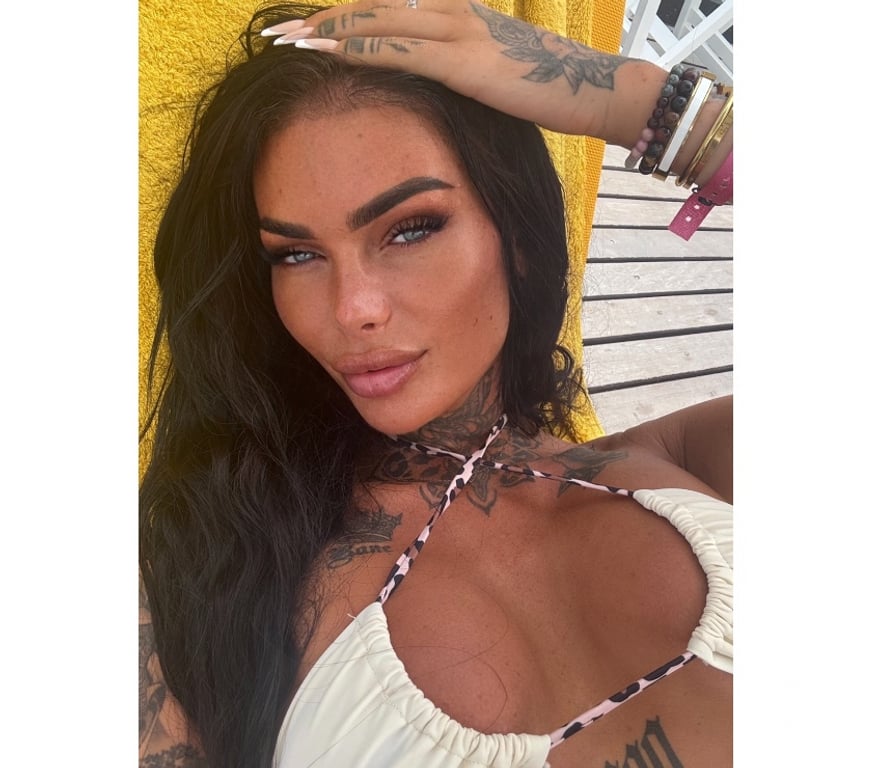 Escorts South Yorkshire Rotherham - Photos for British khloe no extra fees like rest insta-khloerj_