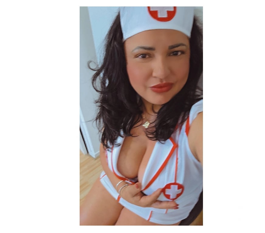 Escorts North London Finchley - North London - Photos for Julie GFE Brazilian girl 👧 😍 💖
