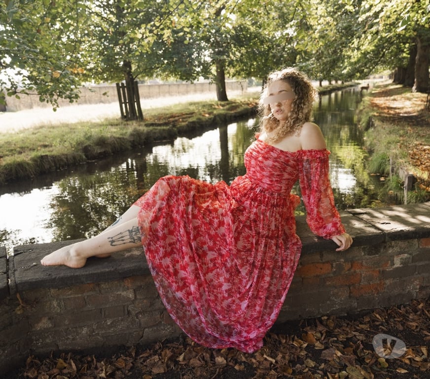 Escorts Central London St Pancras - Central London - Photos for Tall Busty English Rose
