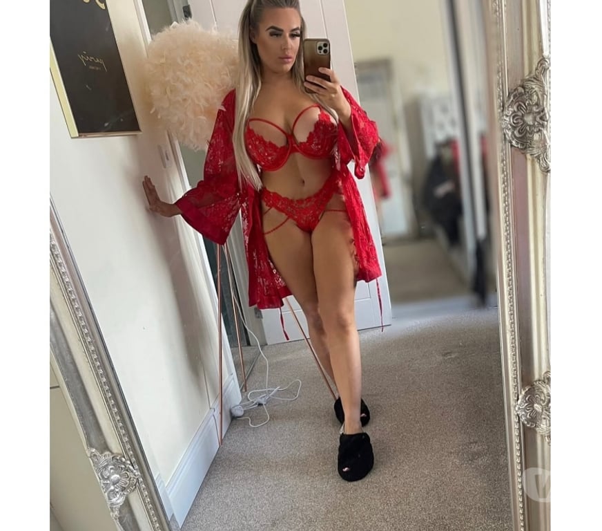 Escorts Kent Tunbridge Wells - Photos for Ⓢⓔⓧⓨ ⓑⓛⓞⓝⓓⓔ 🄿🄰🅁🅃🅈 24 🄷