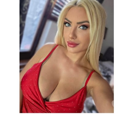  Escorts & Erotic Massage London Gatwick Airport Crawley - Photos for 🔥🅱🆄🆂🆃🆈 🅱🅻🅾🅽🅳🅴🔥