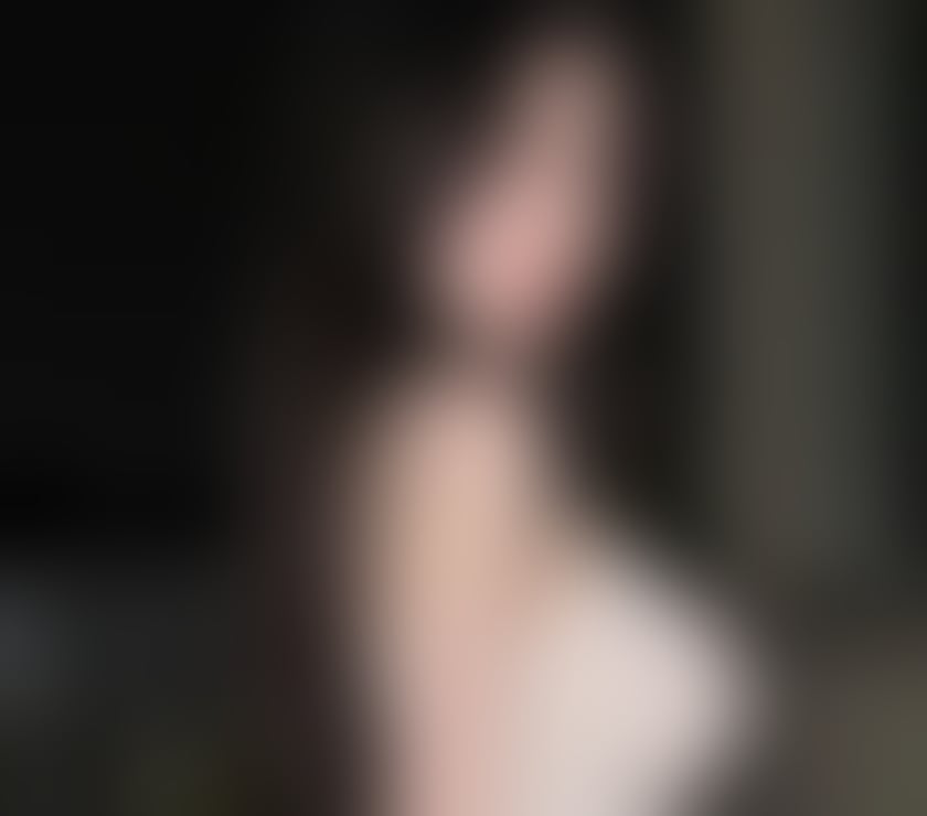 Escorts Aberdeen City Centre Aberdeen - Photos for 🌺Gentle Radiance · Private & Poised🌺