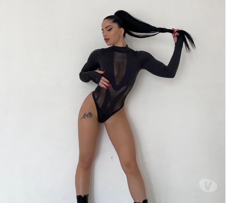 Escorts North London Wood Green Station - North London - Photos for CRINA! NEW IN TOWN ! ONLY OUTCALL !