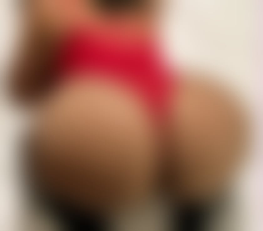 Brunette Escorts & Erotic Massage Beeston Leeds - Photos for Mellisa, top services.. New in town