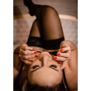 Latina Escorts Redhill Reigate and Banstead - Photos for Horny Latina ROSE!🍑