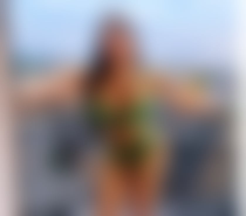 Escorts Bluewater Dartford - Photos for mikaela, a Brazilian girl, has experience with new