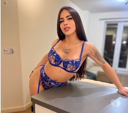 Escorts Bluewater Dartford - Photos for mikaela, a Brazilian girl, has experience with new