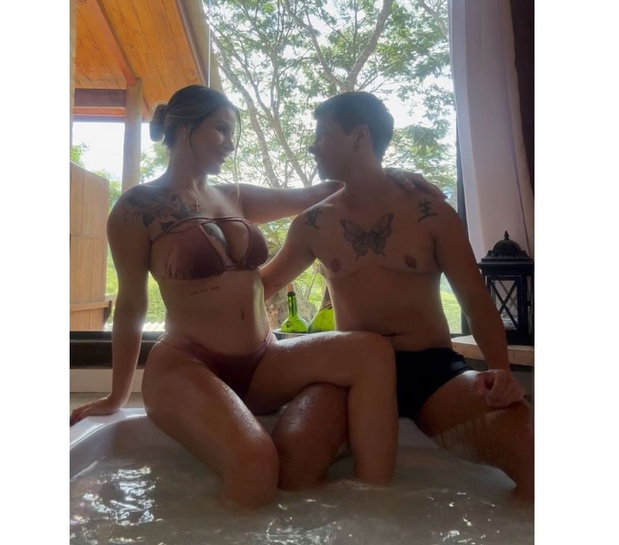 Escorts West Midlands Birmingham - Photos for Oliver & Mia Last days in Birmingham 🔥