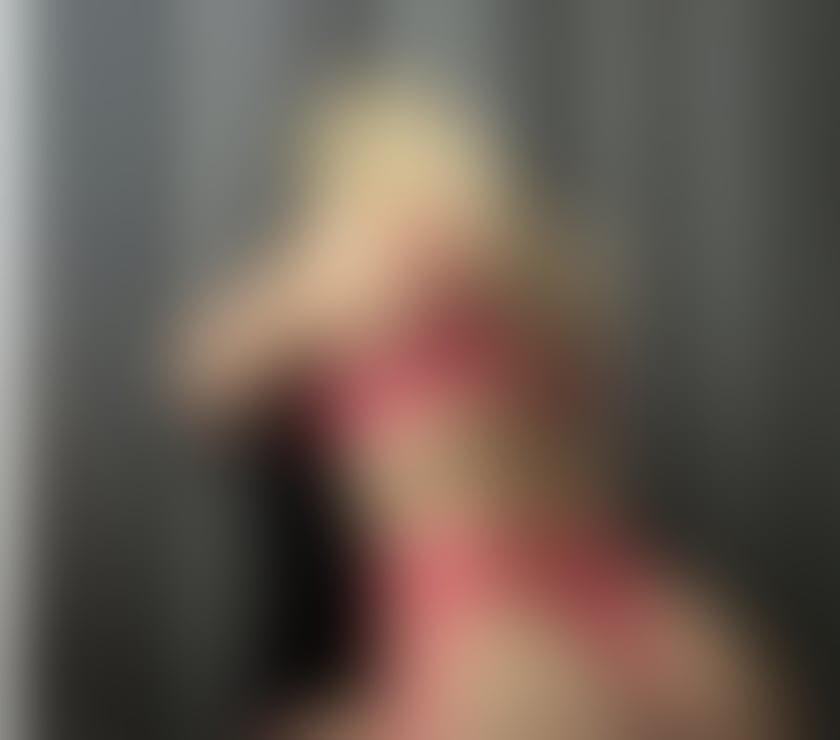 Escorts Greater Manchester Stockport - Photos for Hi guys I'm Alma new here