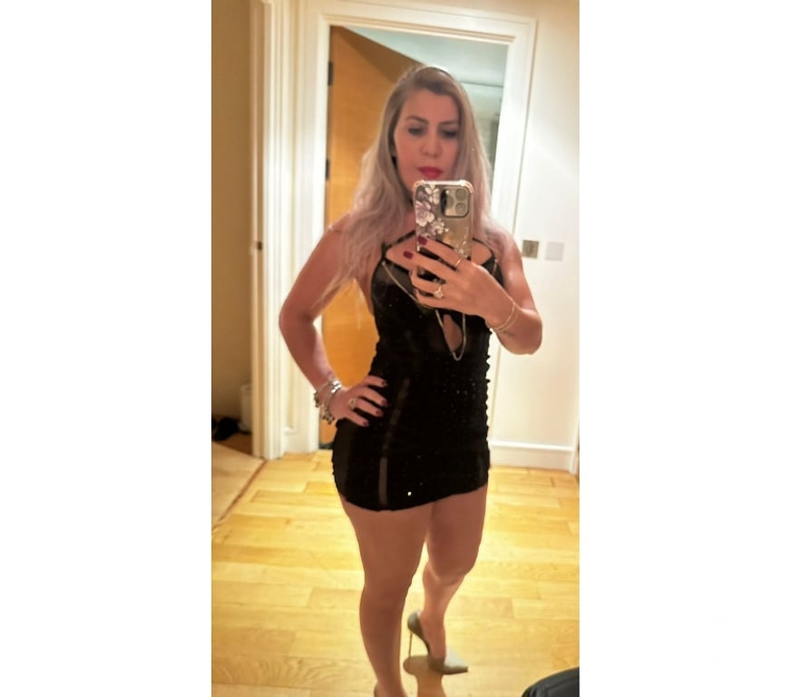 Escorts South West London Kensington - South West London - Photos for LARISSA BIG BUM PARTY