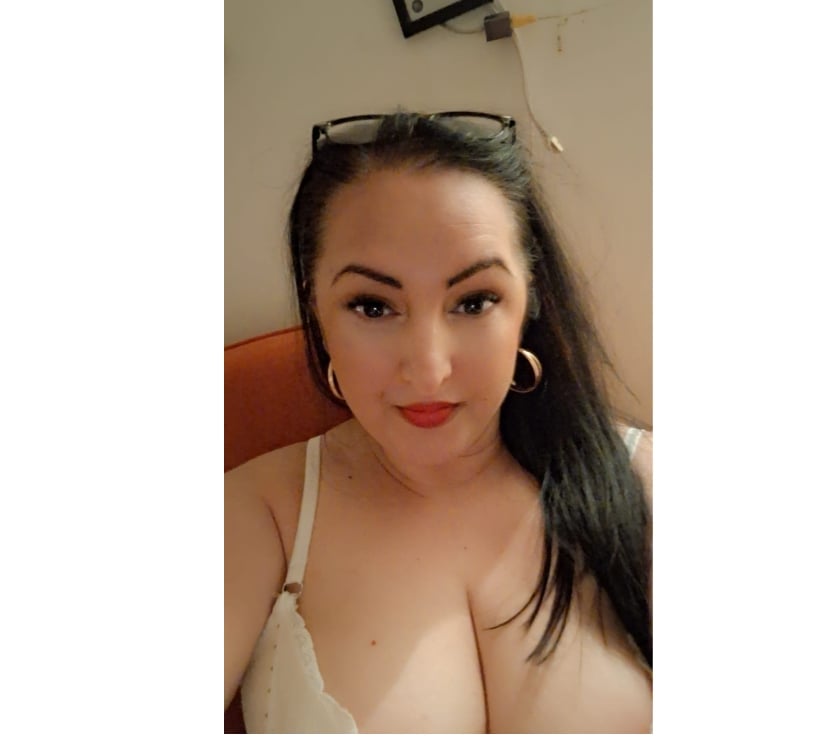 Escorts North West London Colindale - North West London - Photos for Xx Milf Hanna Xx Best GFE Xx No rush service Xx