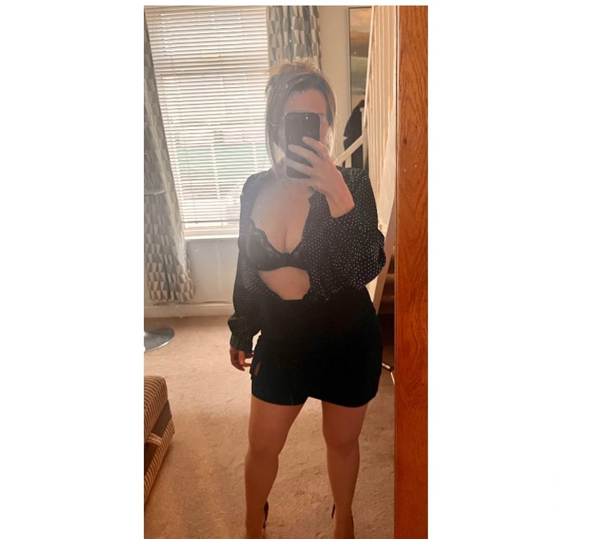 Escorts South West London Kingston upon Thames - Photos for ENGLISH HAZEL LOVES KISSING