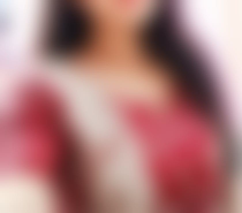 Escorts Hounslow East Station Hounslow - Photos for Escort girl service