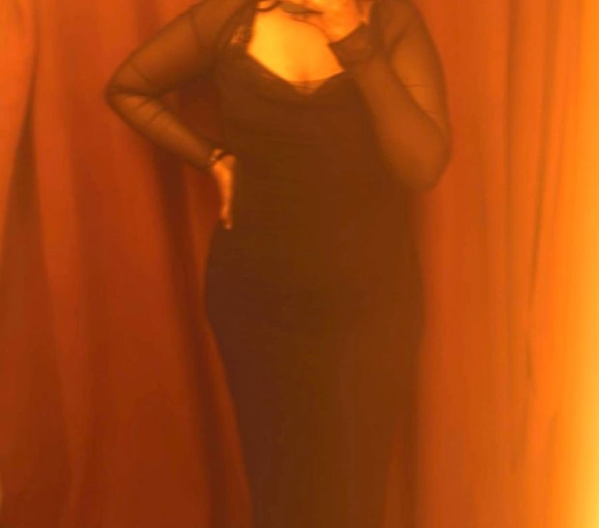 Escorts East London Havering - Photos for Stunning Indian New in Town - Romford