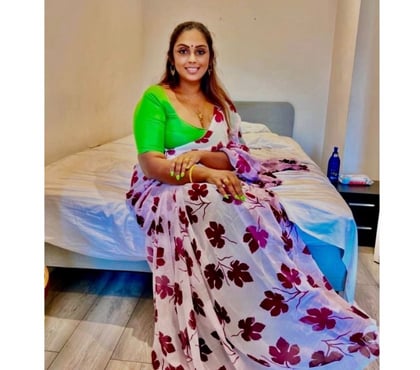 Escorts Wembley Brent - Photos for SUGUNA SOUTH INDIAN TAMIL NADU GIRL NEW IN WEMBLEY 🇮🇳