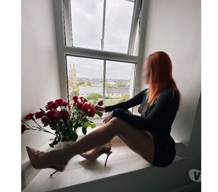 Escorts West London West Kensington - West London - Photos for SOFT LIPS, SOFT SKIN AND NICE KISSING