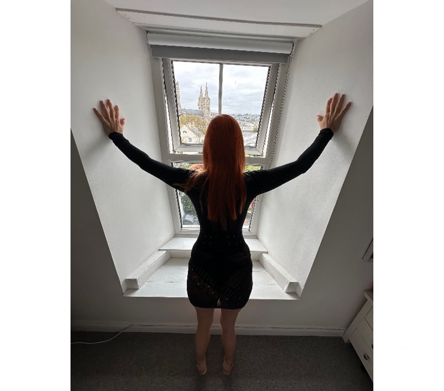 Escorts West London West Kensington - West London - Photos for SOFT LIPS, SOFT SKIN AND NICE KISSING