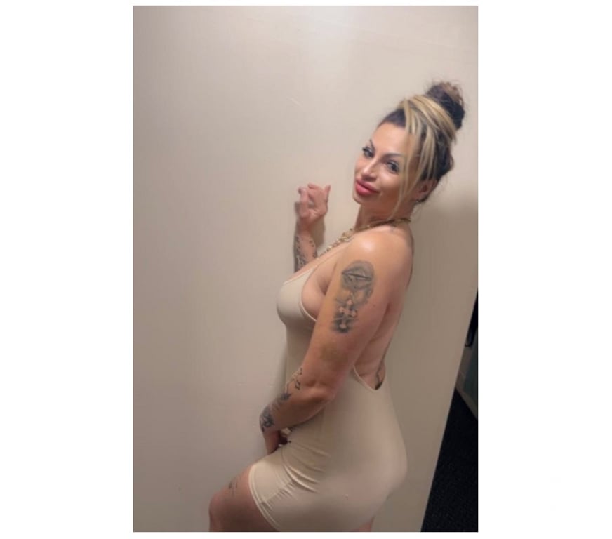 Escorts East London Redbridge - Photos for 🔥MILF VIVIEN IN ILFORD 🔥