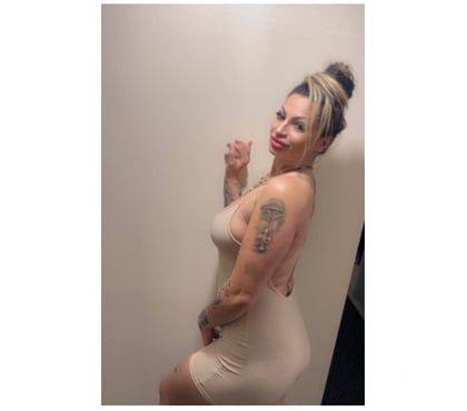 Escorts and Massages Ilford Station Redbridge - Photos for 🔥MILF VIVIEN IN ILFORD 🔥
