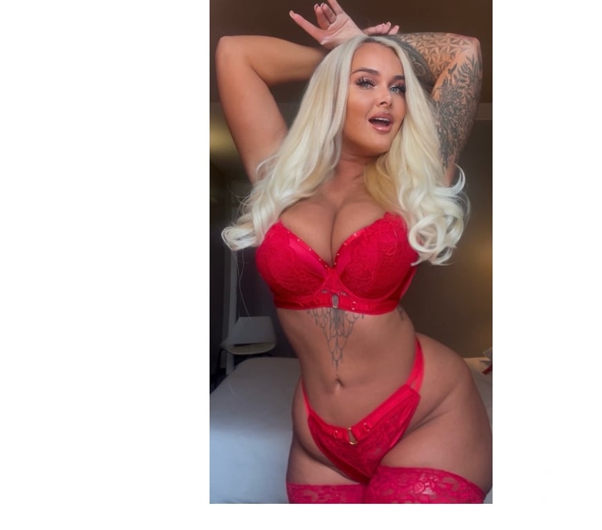 Escorts West Midlands Birmingham - Photos for BRITISH 🇬🇧 BOMBSHELL PORSCHE