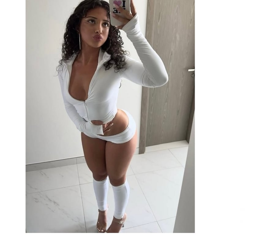 Escorts South East London Peckham - South East London - Photos for 🥳😈HOT BRUNETTE🍑 PASSIONATE AND TEMPTING 🫦