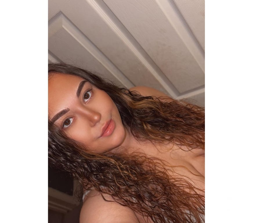 Escorts West Midlands Wolverhampton - Photos for English Chanel🔥Cam&Content🔥Curvy Big Ass💦