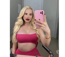 Hi I’m Sophia the best service